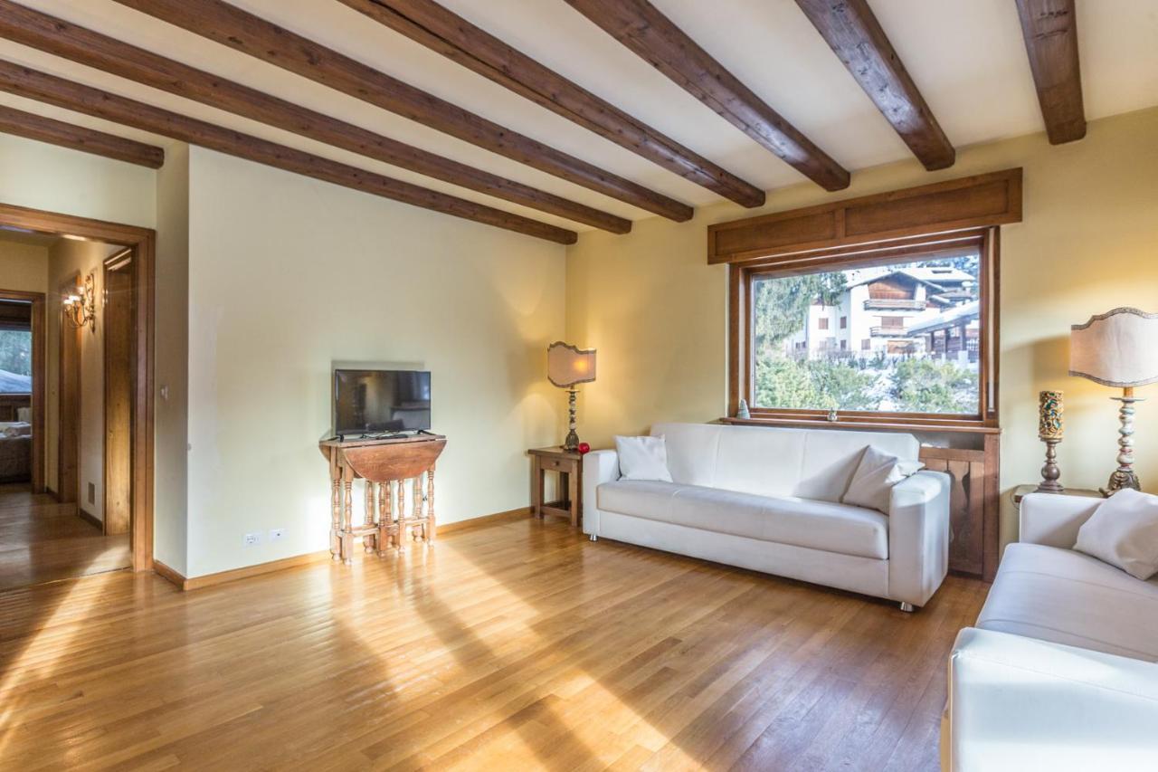 Cantore, Cortina By Short Holidays كورتينا دامبيتزو المظهر الخارجي الصورة