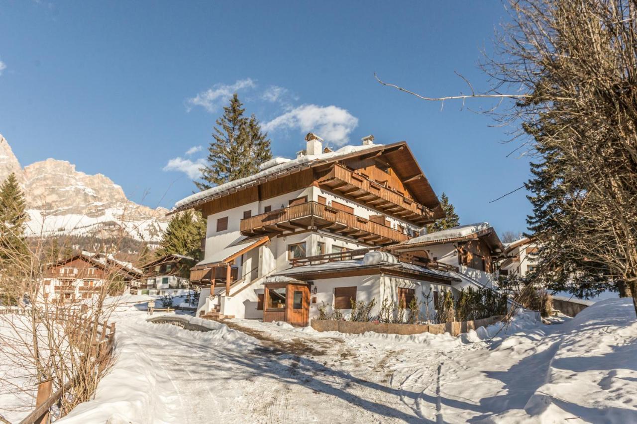 Cantore, Cortina By Short Holidays كورتينا دامبيتزو المظهر الخارجي الصورة